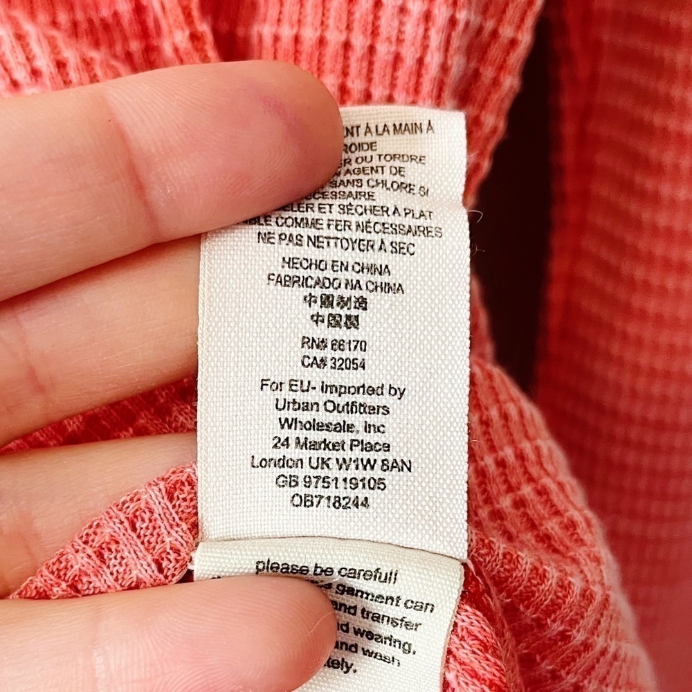 Free People We the Free Kai Burnout Thermal Henley High Low Top Red Size XS - Picture 8 of 12